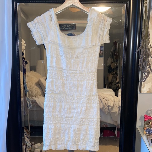 Forever 21 Dresses & Skirts - Lace Mini Dress